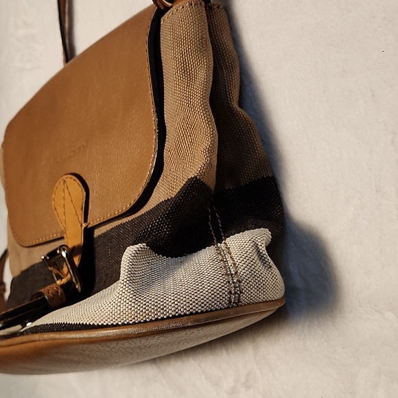 Burberry bag - Picture 7 of 13